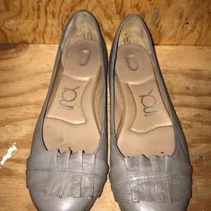 You by Croc Grey Flats 7.5m